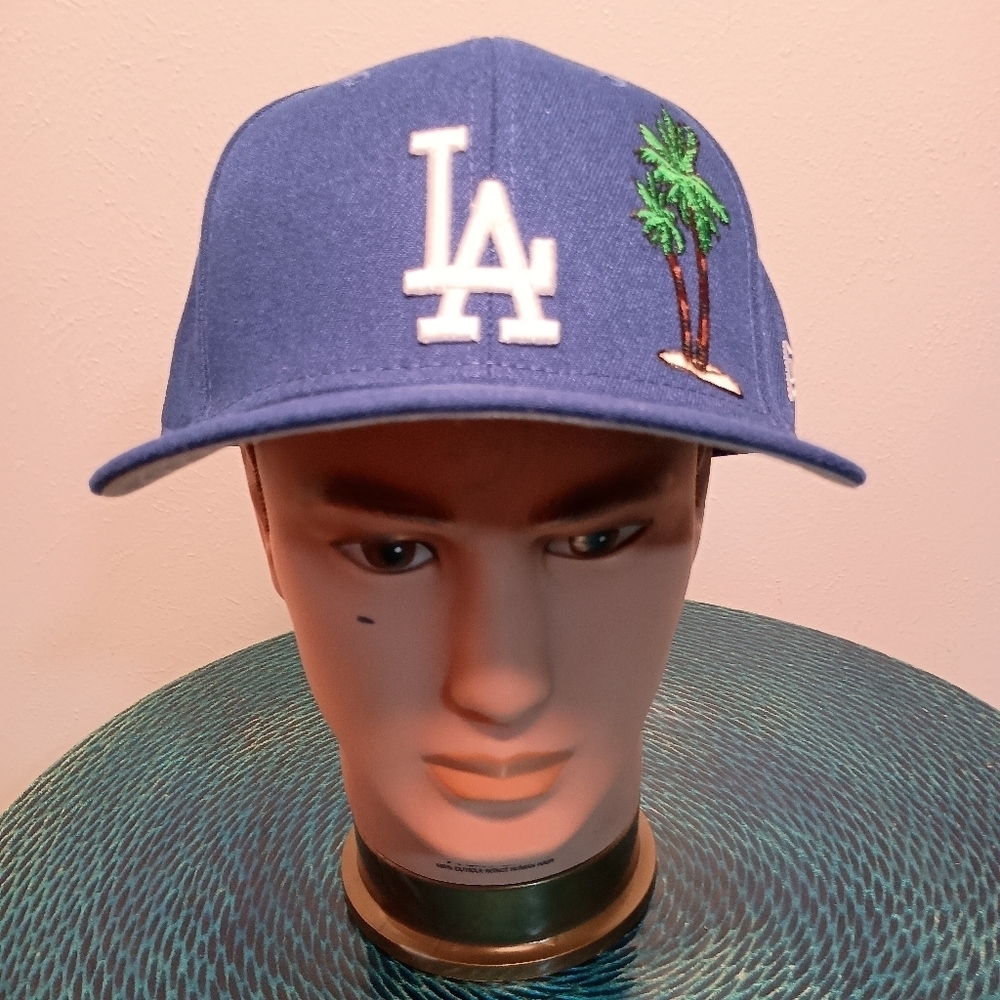New Era Los Angeles Dodgers MLB Local Icon Collection Hat 59FIFTY_Fitted 7 1/4